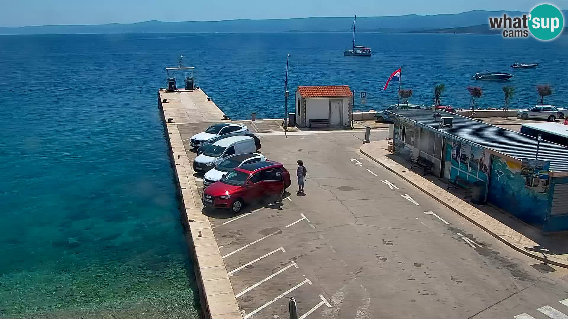 Webcam Bol Centro e Marina – Vista live dal porto di Bol