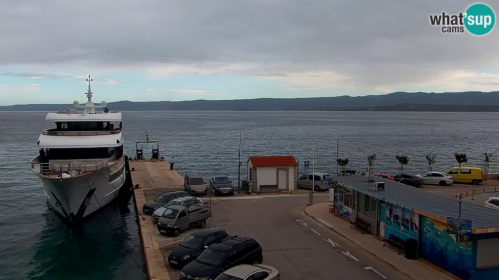 Webcam Bol Town Center & Marina – Live View from Bol, Brač