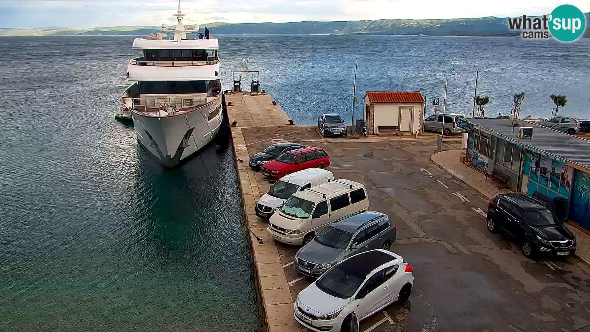 Webcam Bol Hafen & Ortszentrum – Liveblick aus Bol auf der Insel Brač