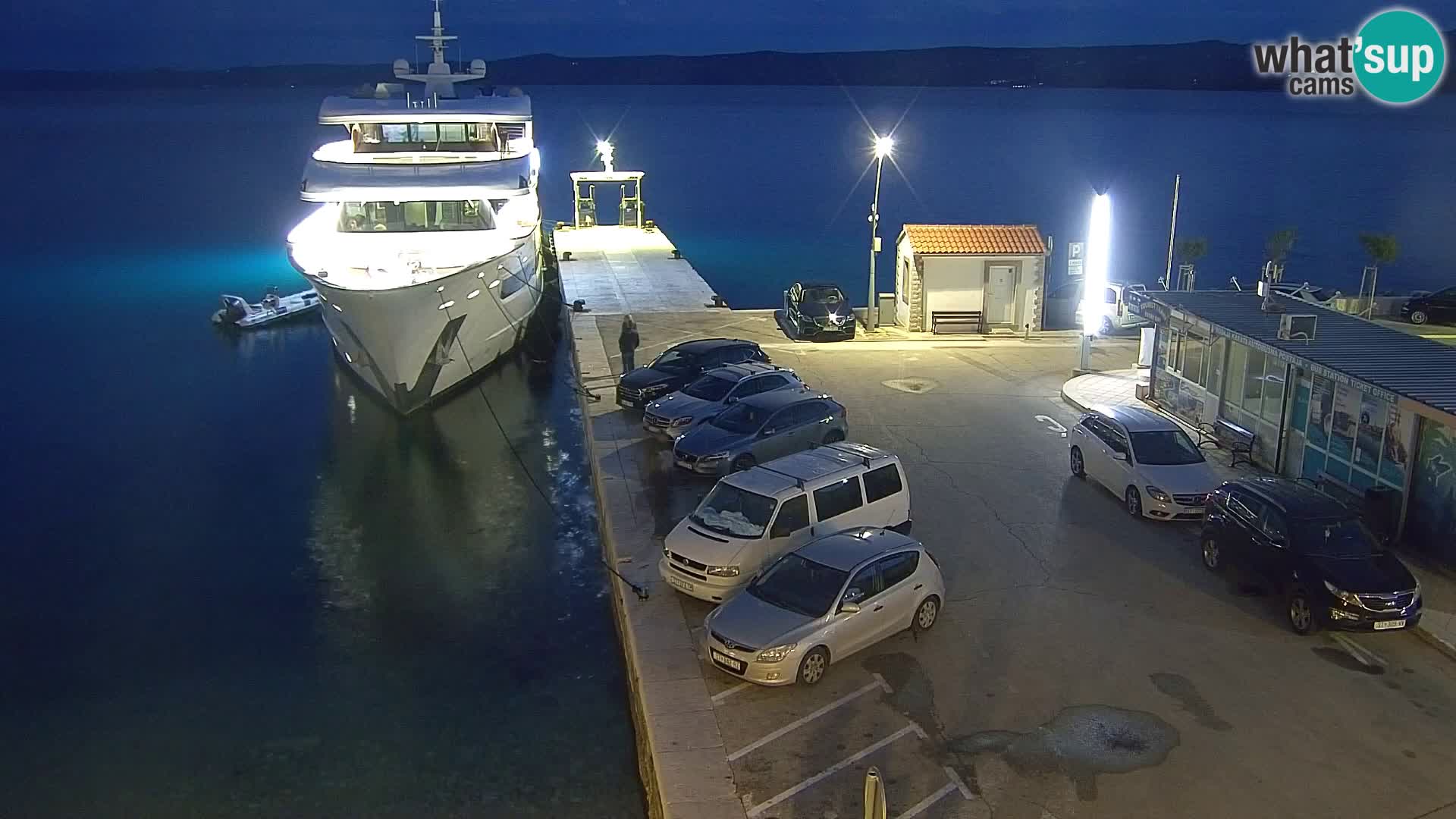 Webcam Bol Town Center & Marina – Live View from Bol, Brač