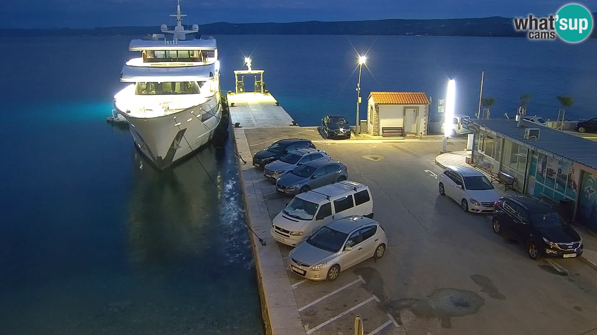 Webcam Bol Town Center & Marina – Live View from Bol, Brač