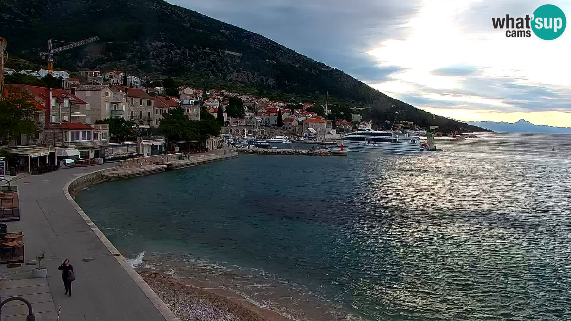 Webcam Bol Town Center & Marina – Live View from Bol, Brač