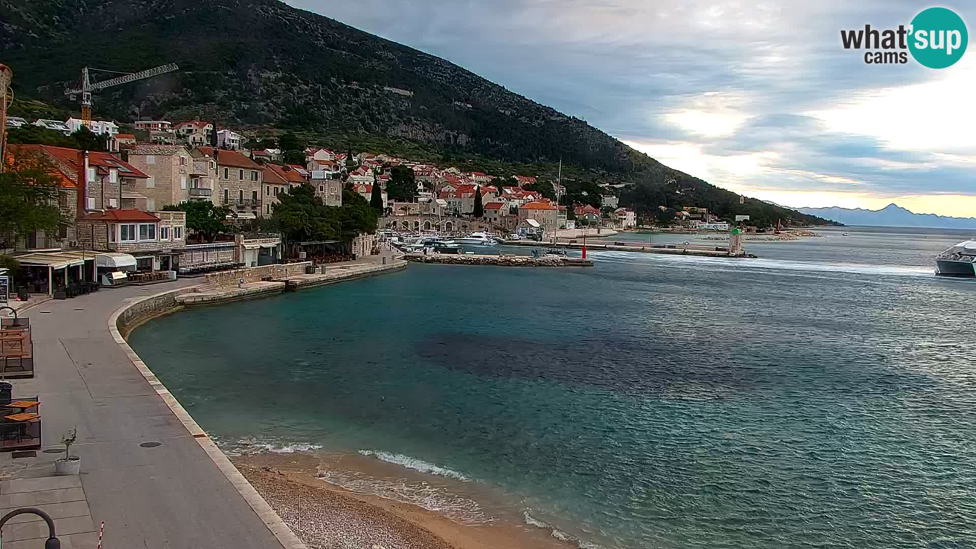 Webcam Bol Hafen & Ortszentrum – Liveblick aus Bol auf der Insel Brač