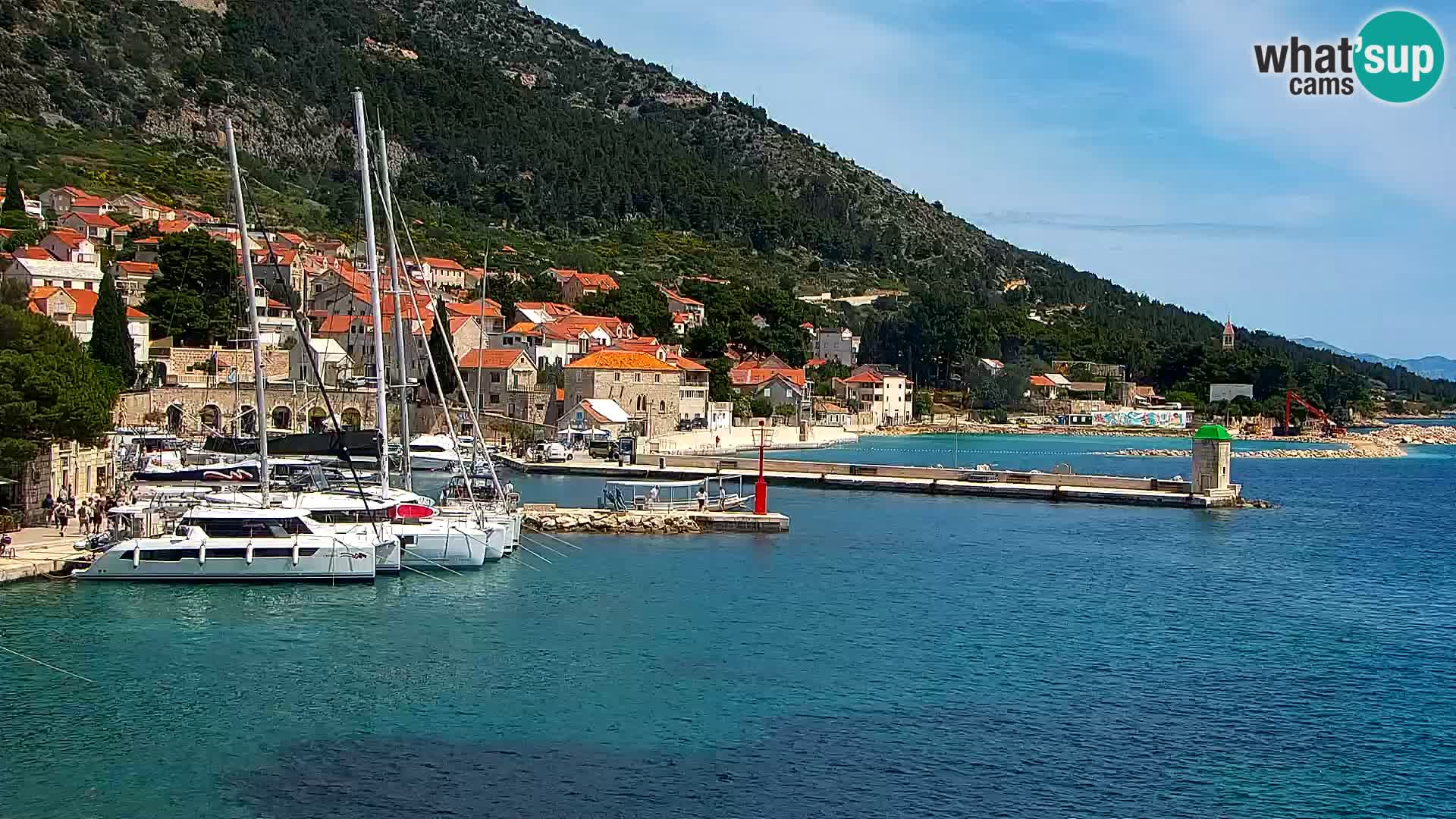 Webcam Bol Town Center & Marina – Live View from Bol, Brač