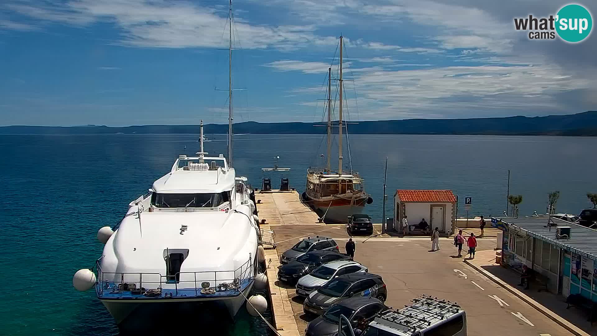 Webcam Bol Town Center & Marina – Live View from Bol, Brač