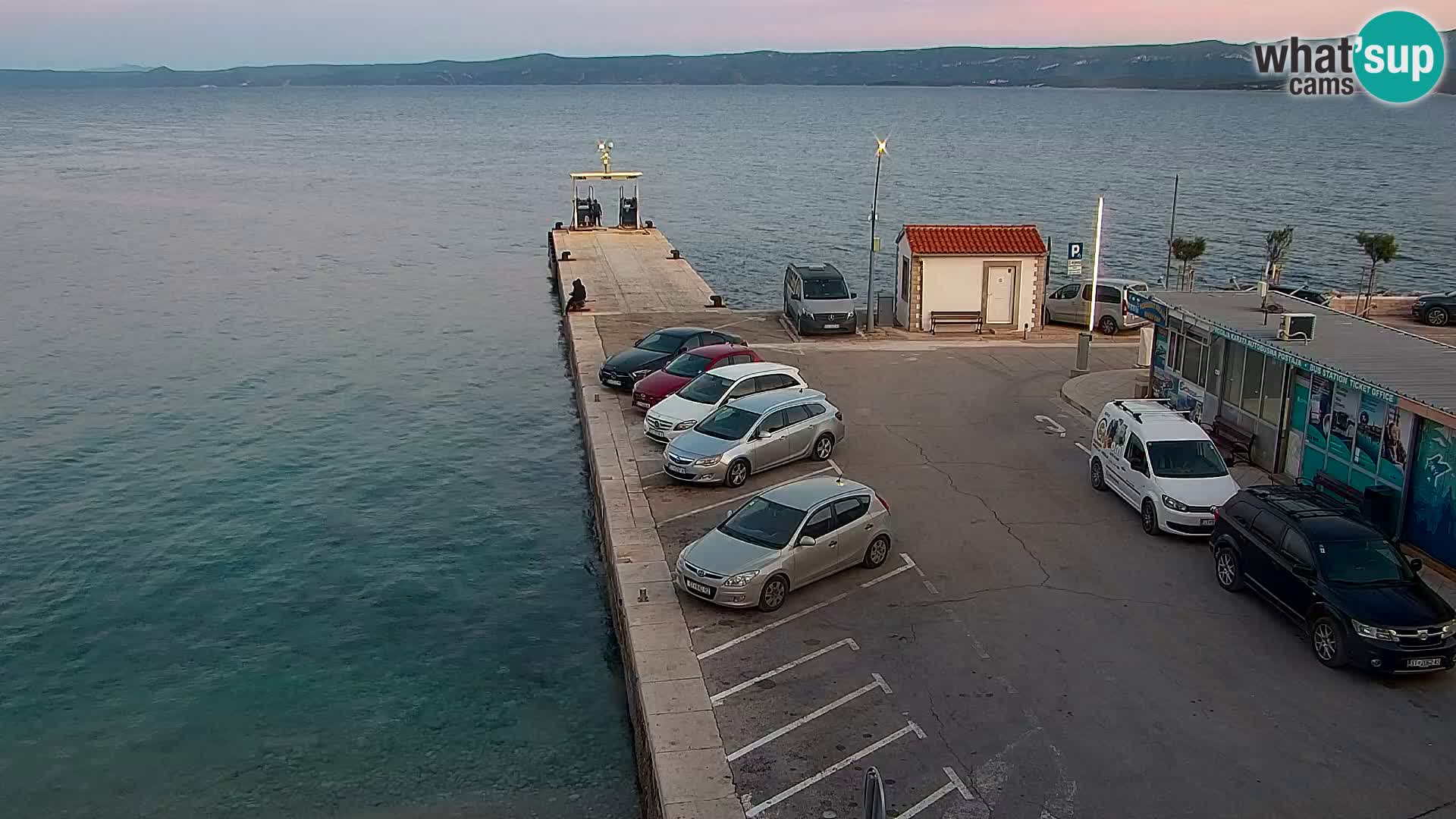 Webcam Bol Hafen & Ortszentrum – Liveblick aus Bol auf der Insel Brač