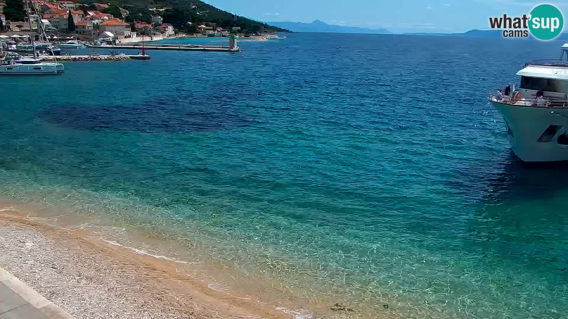 Webcam Bol Centro e Marina – Vista live dal porto di Bol