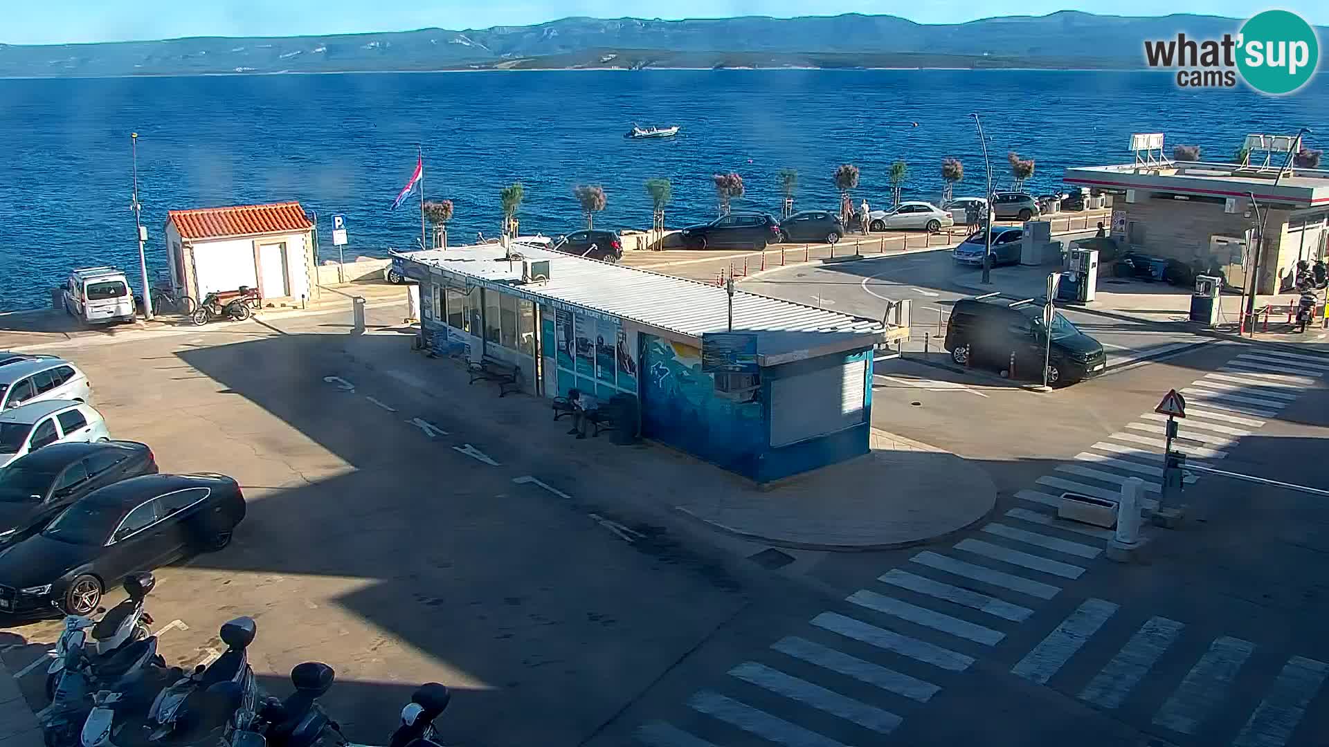 Webcam Bol Town Center & Marina – Live View from Bol, Brač