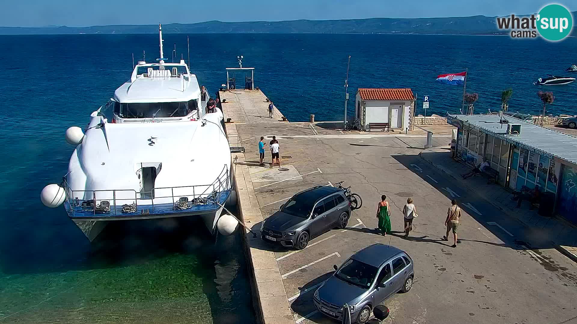 Webcam Bol Town Center & Marina – Live View from Bol, Brač