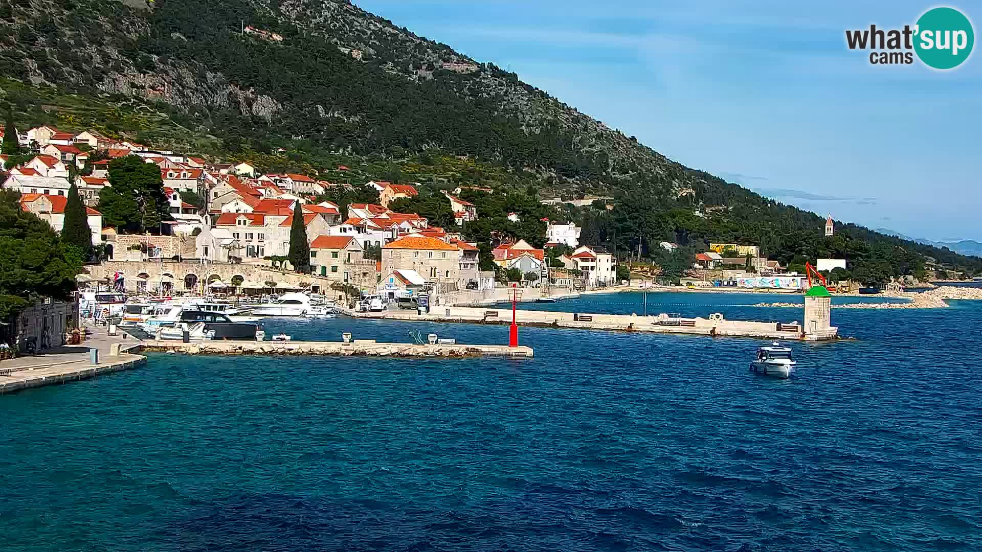 Webcam Bol Hafen & Ortszentrum – Liveblick aus Bol auf der Insel Brač