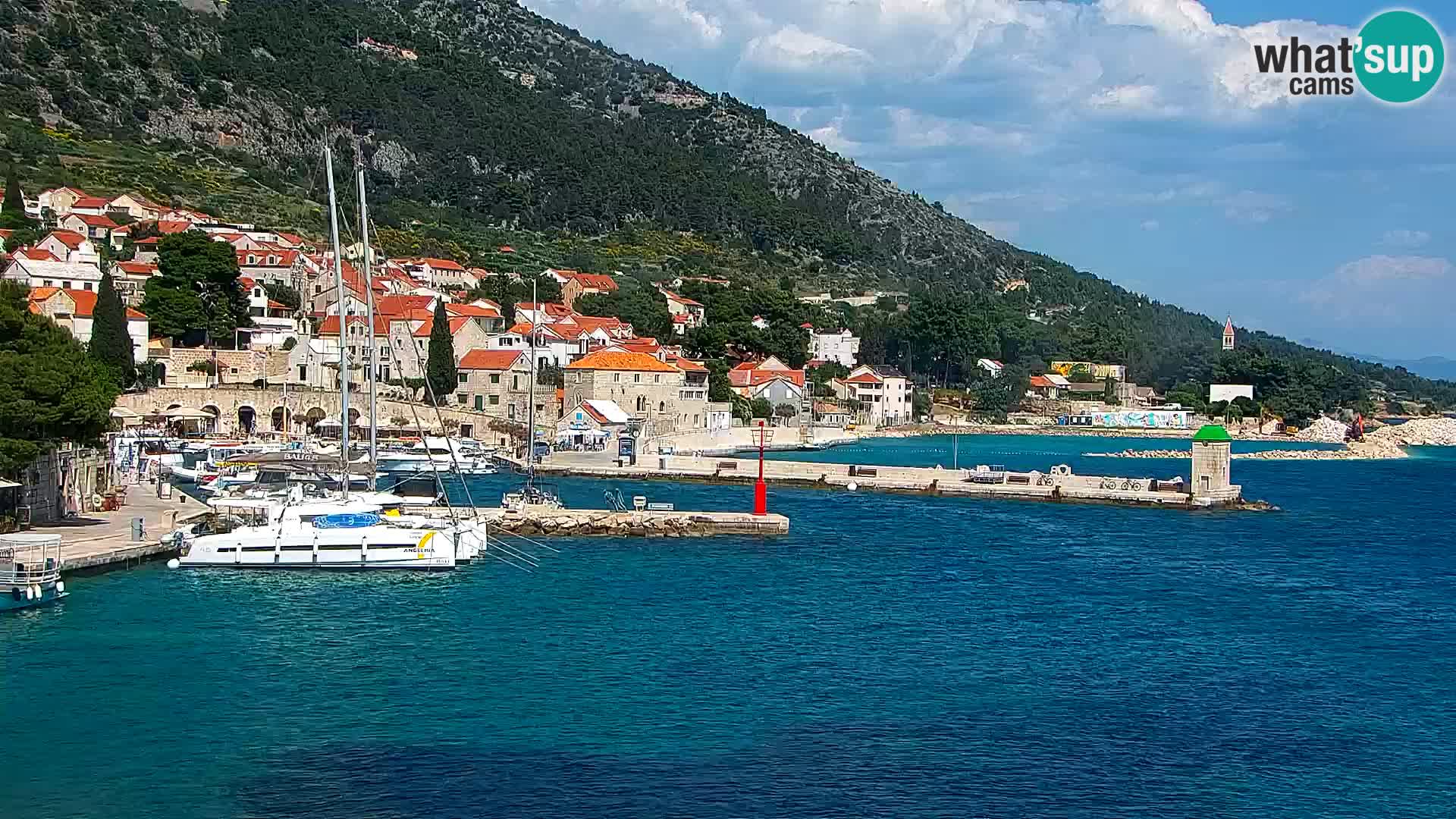 Webcam Bol Town Center & Marina – Live View from Bol, Brač