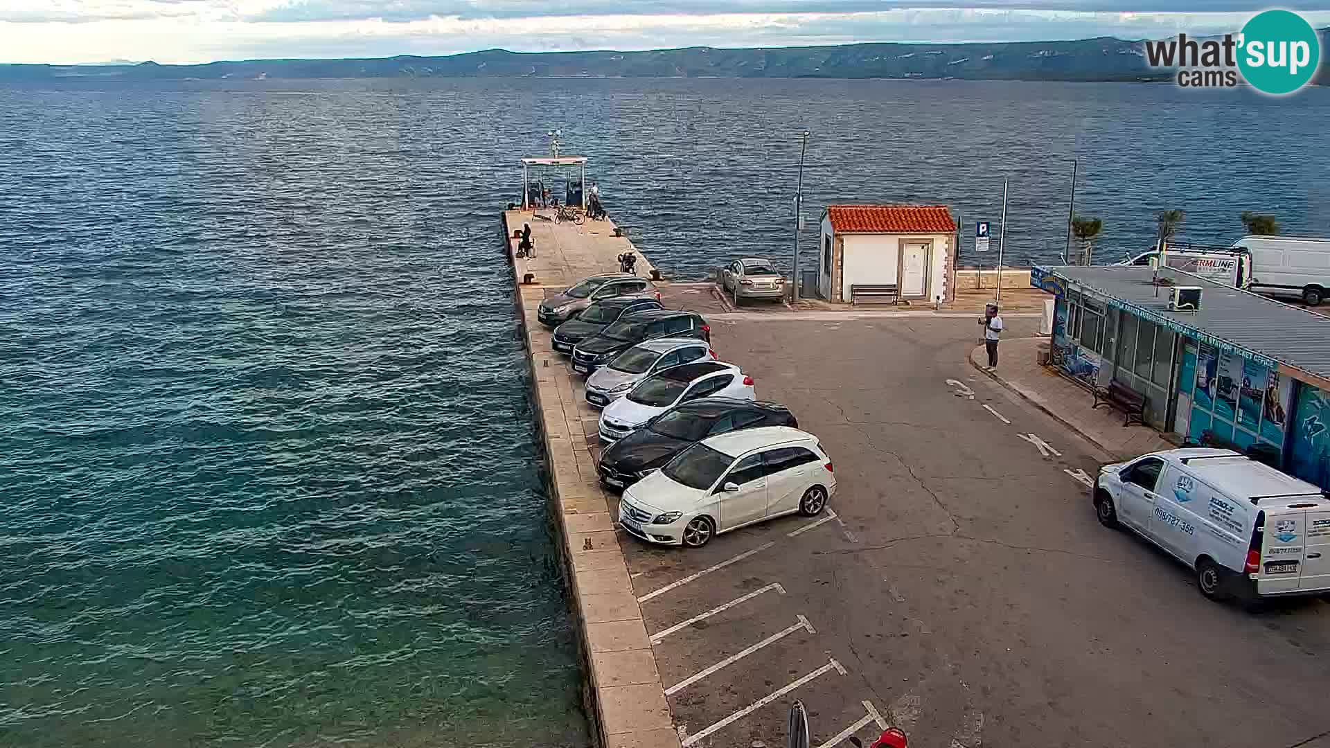Webcam Bol Centro e Marina – Vista live dal porto di Bol
