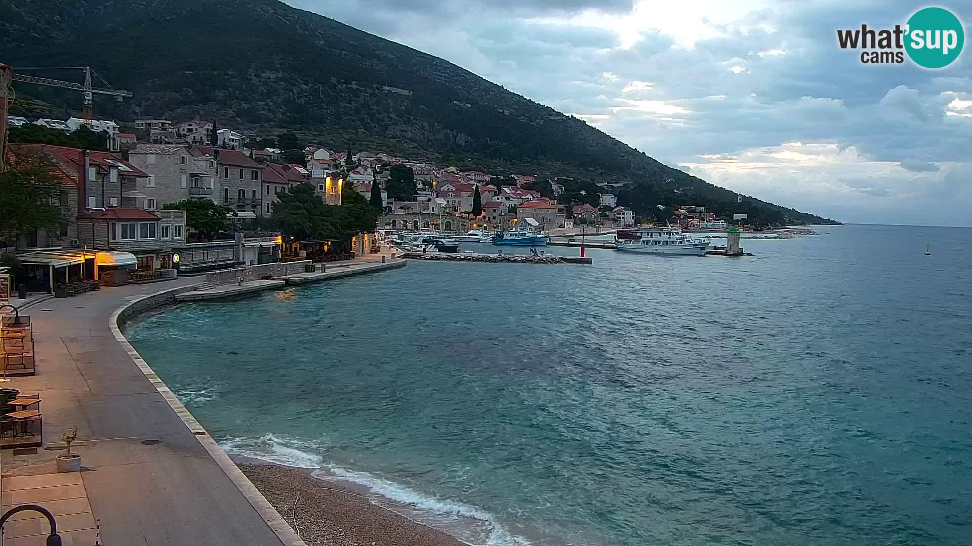 Webcam Bol Hafen & Ortszentrum – Liveblick aus Bol auf der Insel Brač