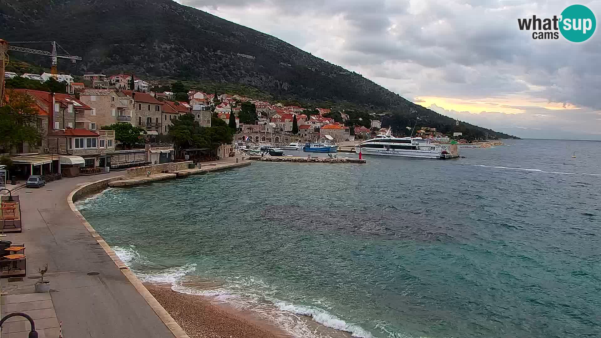 Webcam Bol Hafen & Ortszentrum – Liveblick aus Bol auf der Insel Brač