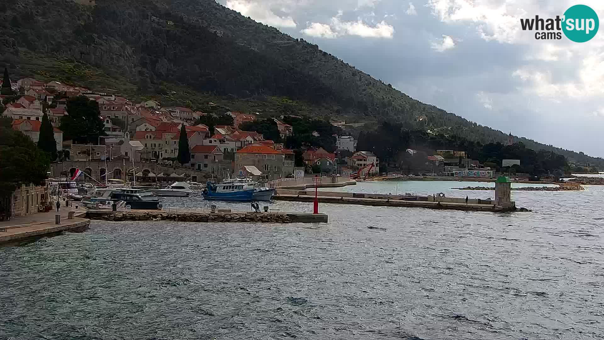 Webcam Bol Centro e Marina – Vista live dal porto di Bol