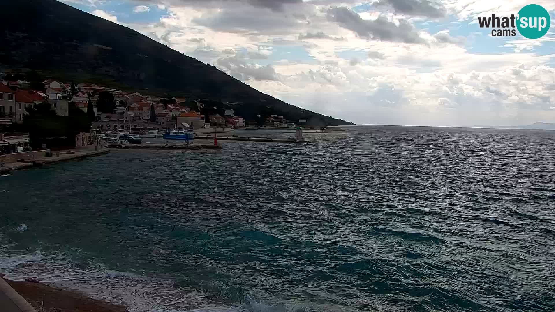 Webcam Bol Hafen & Ortszentrum – Liveblick aus Bol auf der Insel Brač