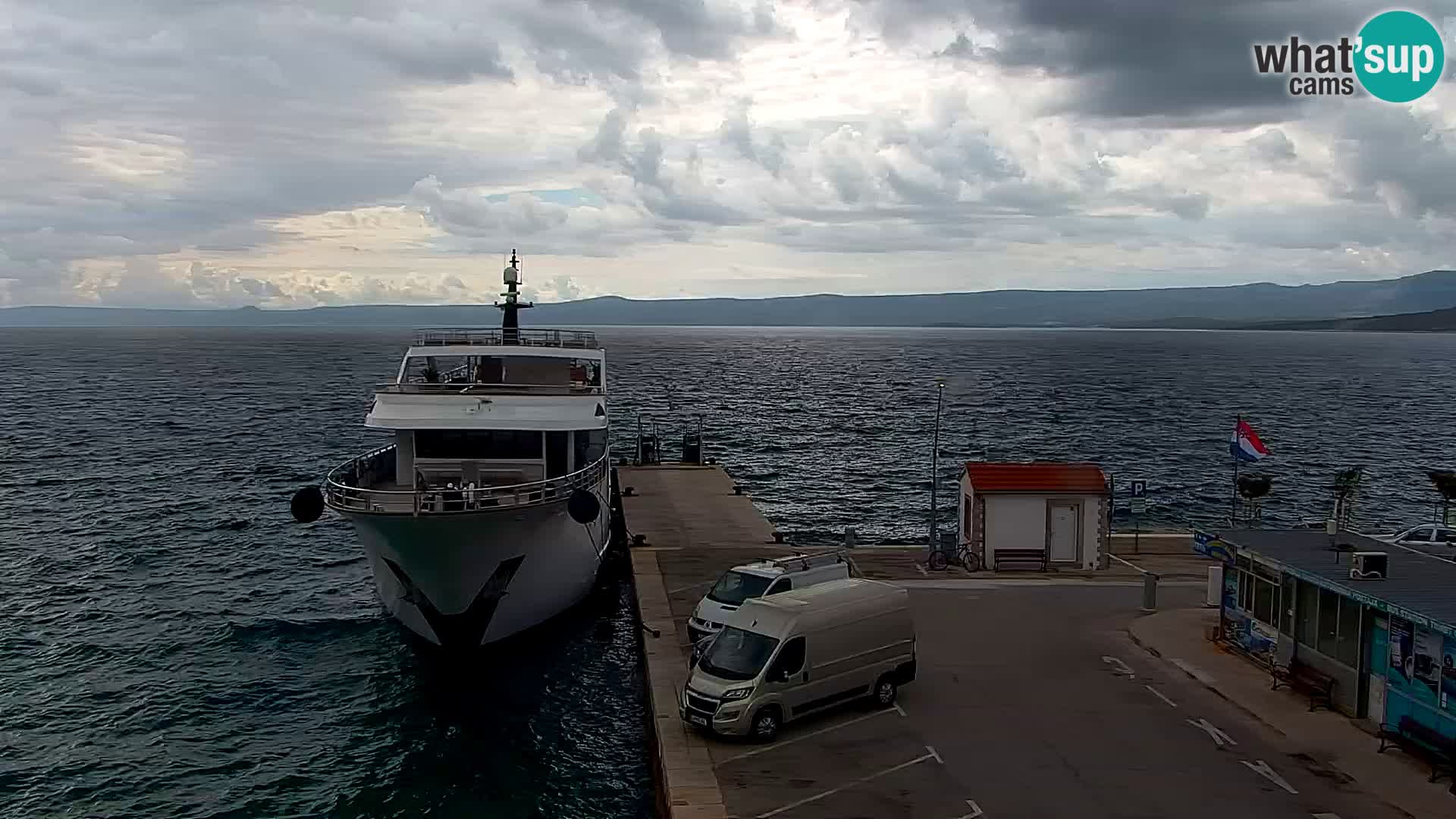 Webcam Bol Town Center & Marina – Live View from Bol, Brač