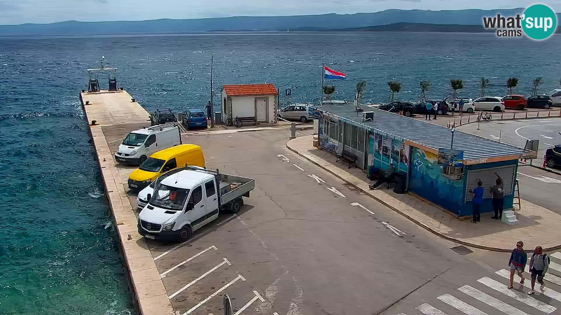 Webcam Bol Centro e Marina – Vista live dal porto di Bol