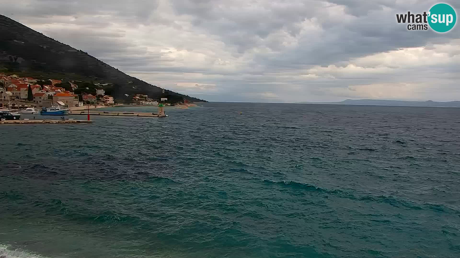 Webcam Bol Centro e Marina – Vista live dal porto di Bol