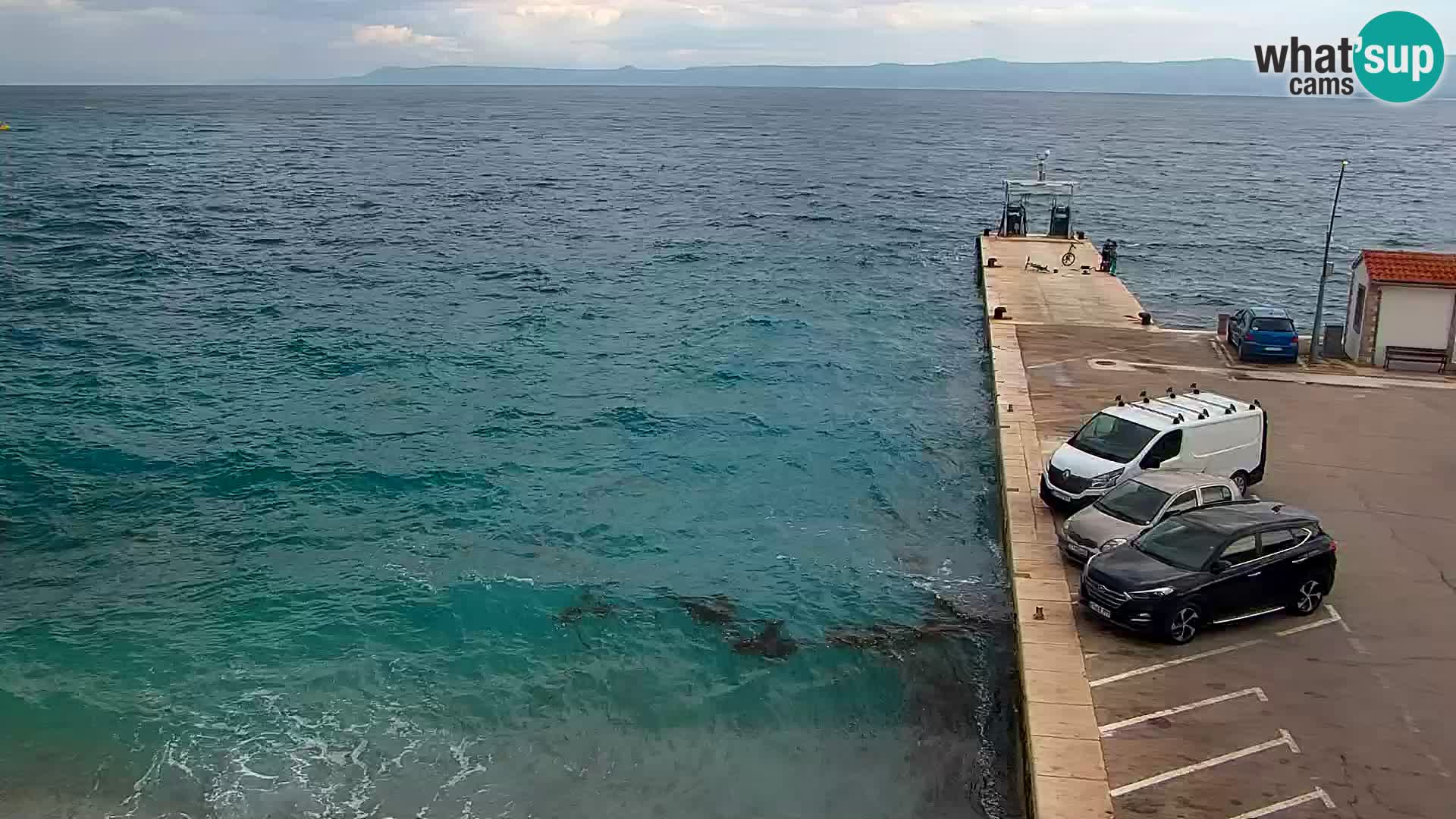 Webcam Bol Centro e Marina – Vista live dal porto di Bol