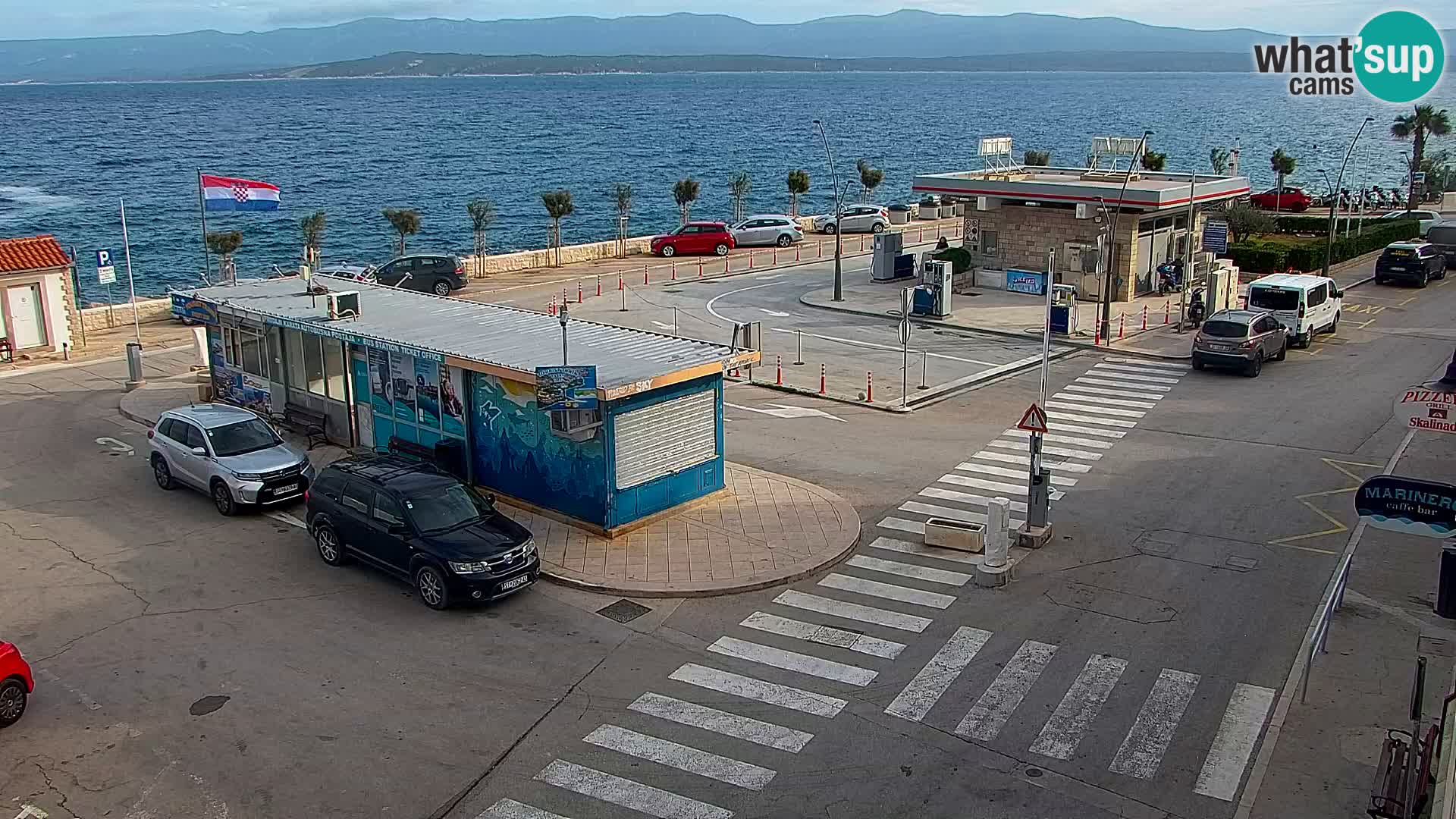 Webcam Bol Centro e Marina – Vista live dal porto di Bol