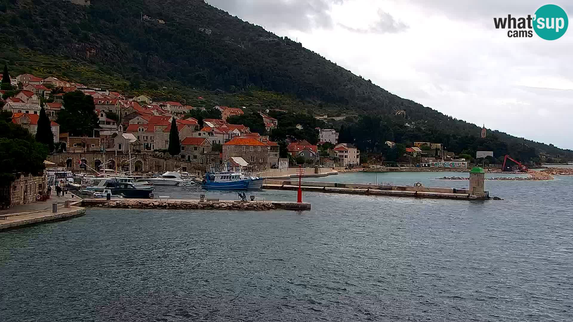 Webcam Bol Town Center & Marina – Live View from Bol, Brač