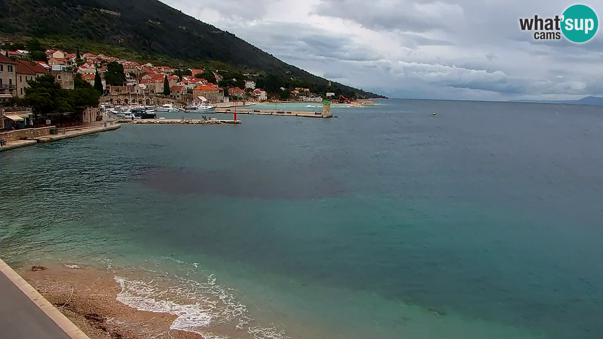 Webcam Bol Centro e Marina – Vista live dal porto di Bol