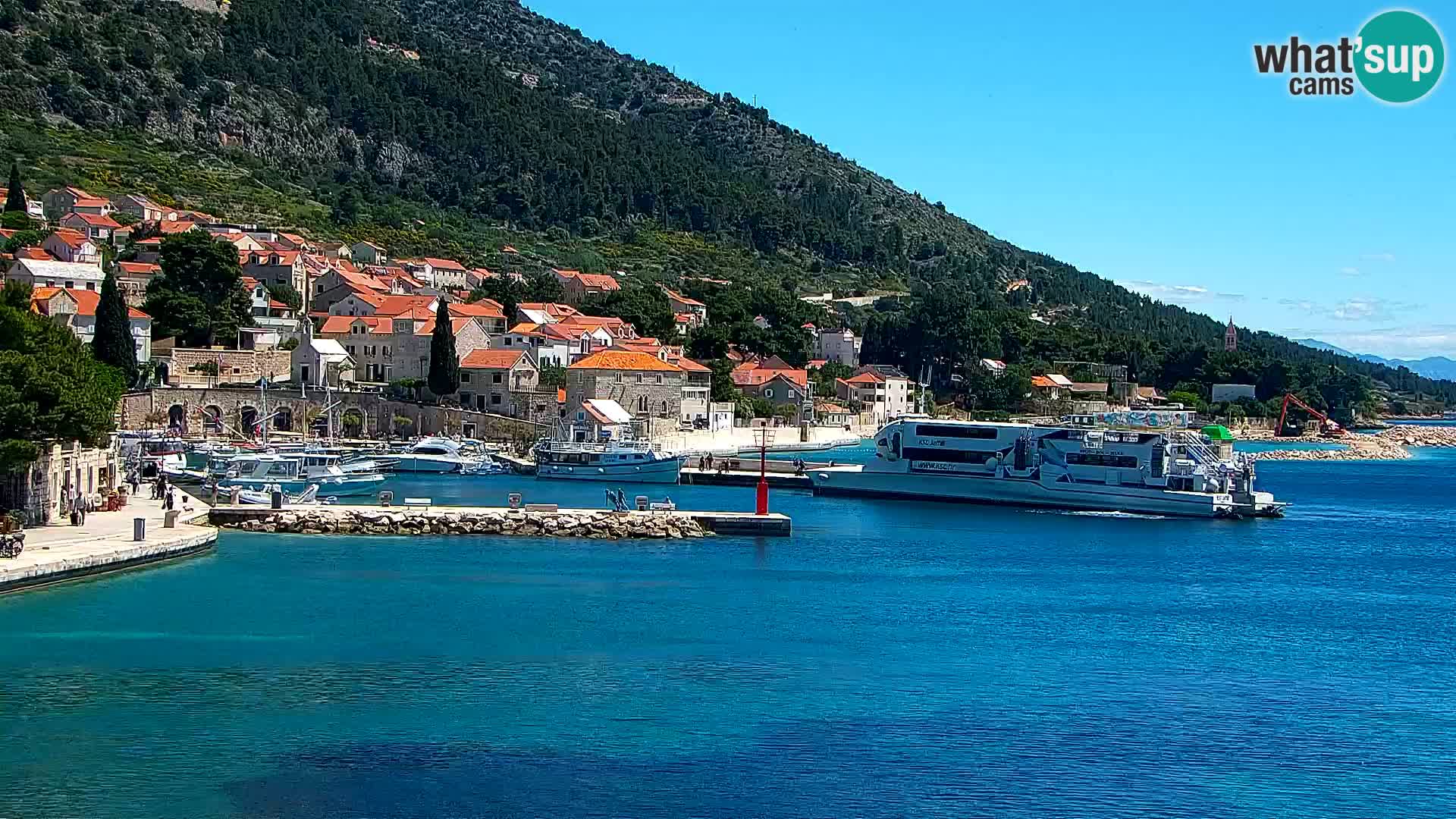 Webcam Bol Town Center & Marina – Live View from Bol, Brač
