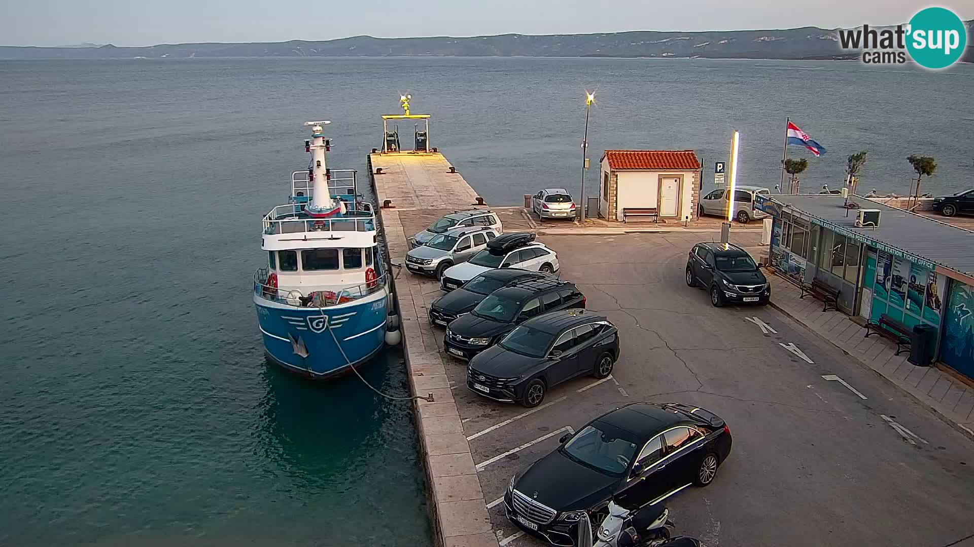 Webcam Bol Town Center & Marina – Live View from Bol, Brač