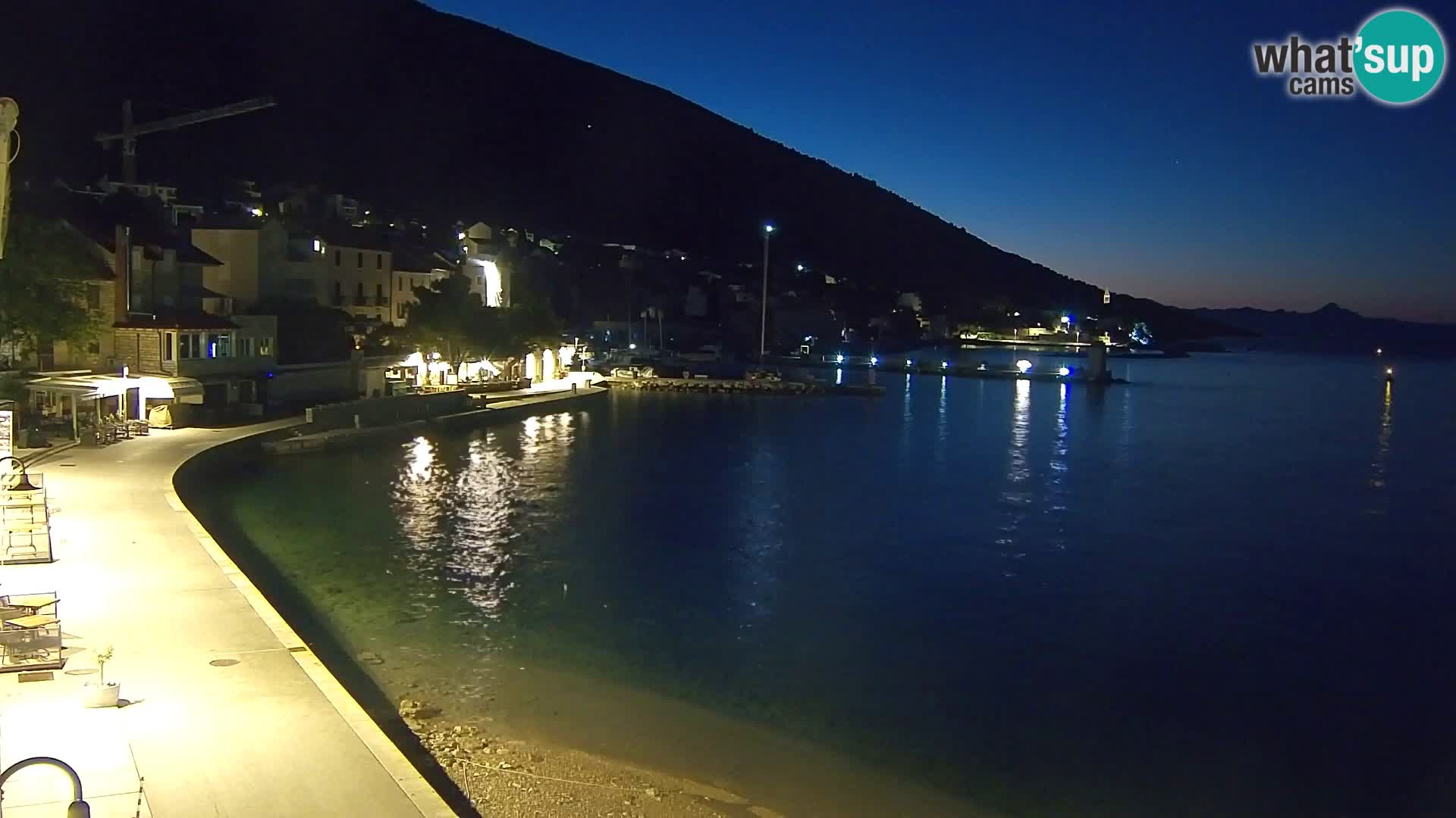 Webcam Bol Centro e Marina – Vista live dal porto di Bol