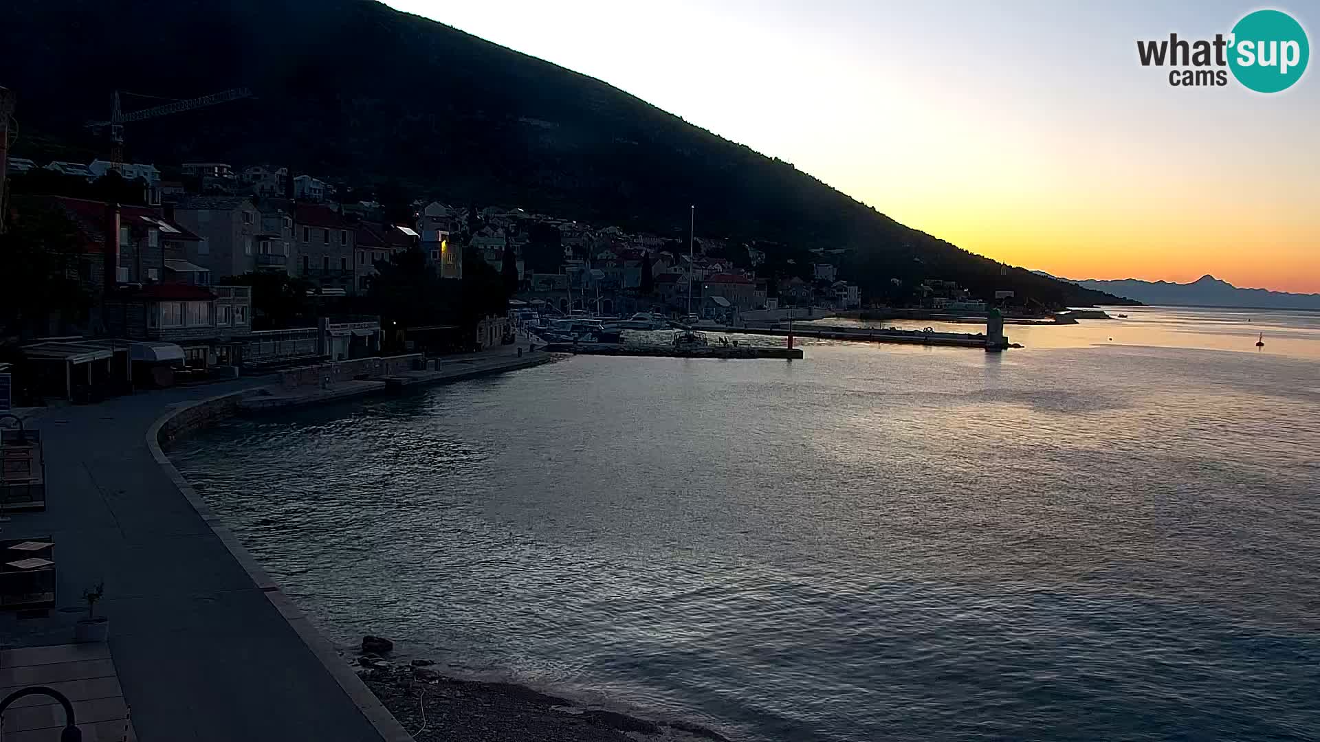 Webcam Bol Town Center & Marina – Live View from Bol, Brač