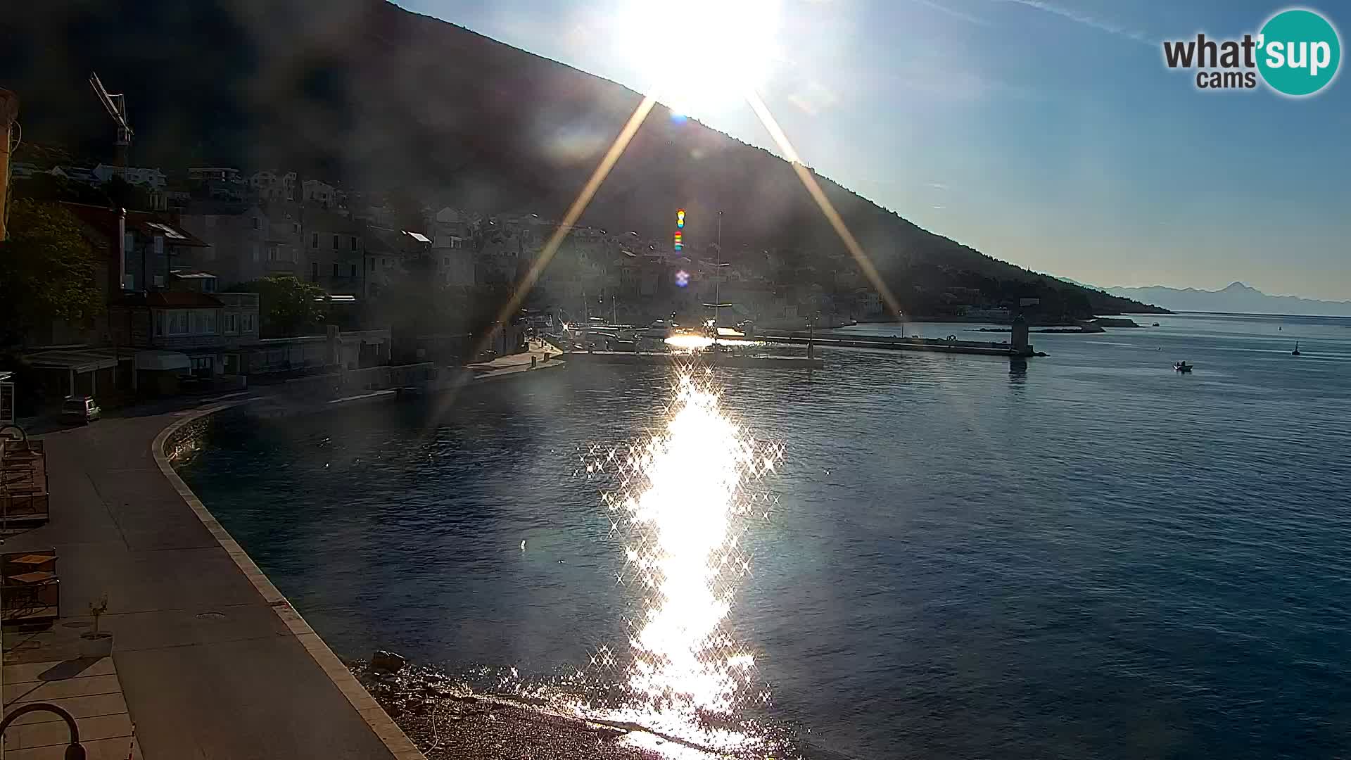 Webcam Bol Hafen & Ortszentrum – Liveblick aus Bol auf der Insel Brač