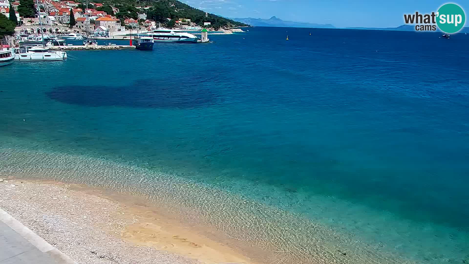 Webcam Bol Town Center & Marina – Live View from Bol, Brač