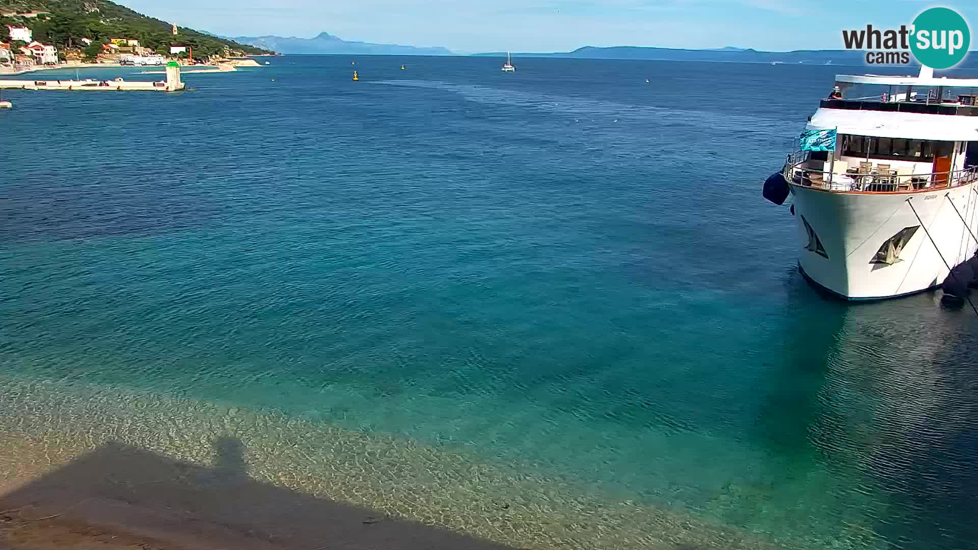 Webcam Bol Centro e Marina – Vista live dal porto di Bol