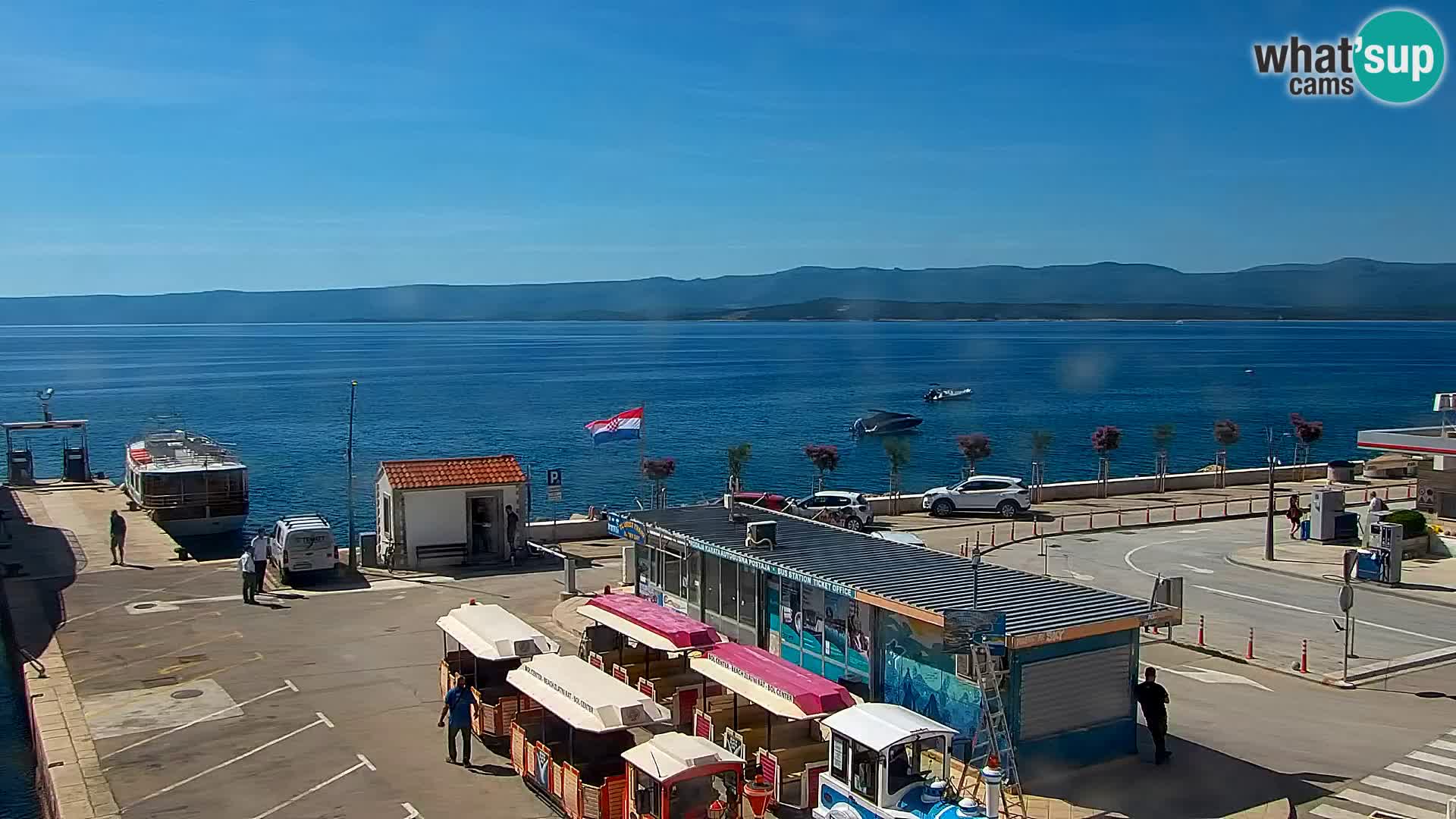 Webcam Bol Town Center & Marina – Live View from Bol, Brač