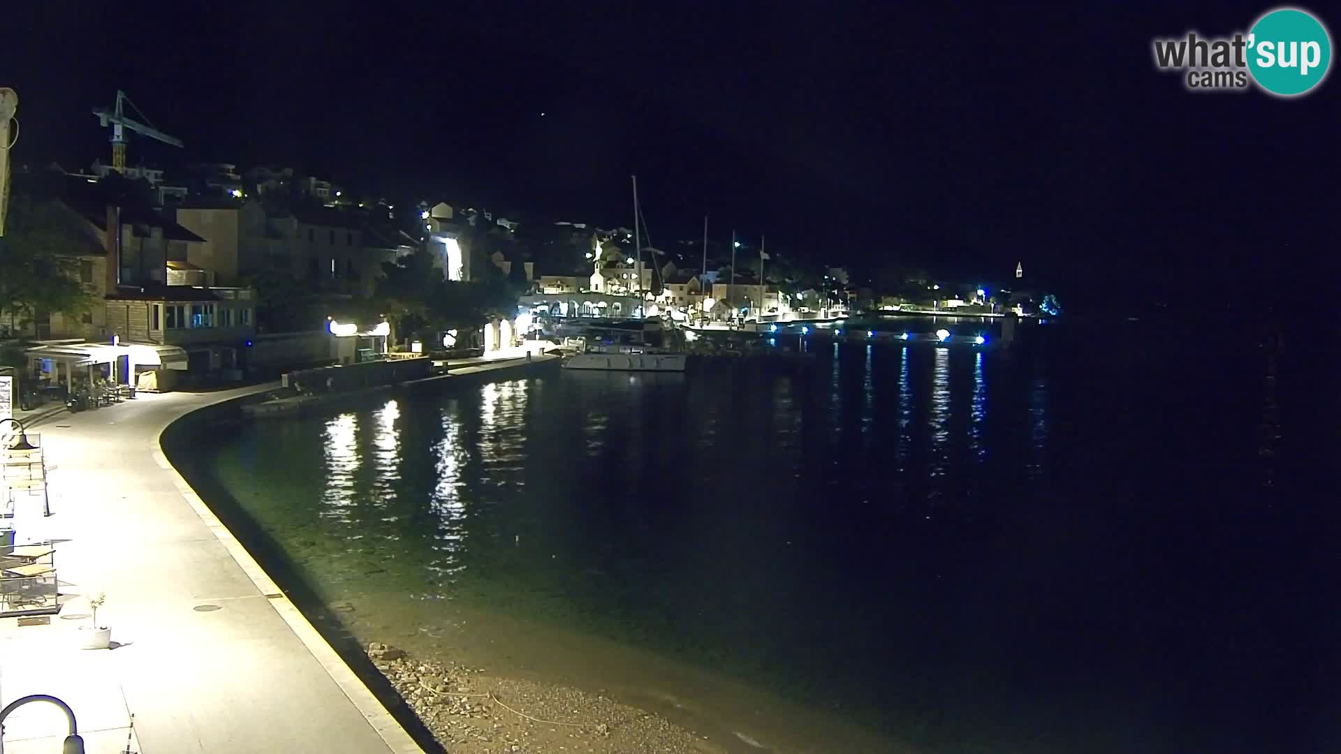 Webcam Bol Centro e Marina – Vista live dal porto di Bol