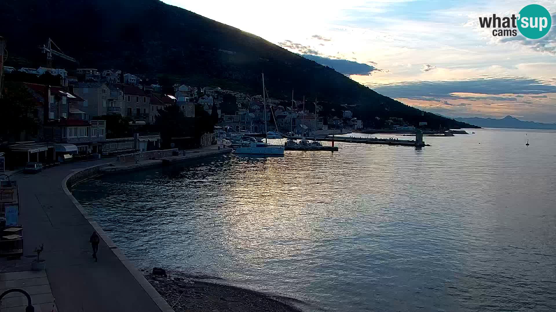 Webcam Bol Town Center & Marina – Live View from Bol, Brač