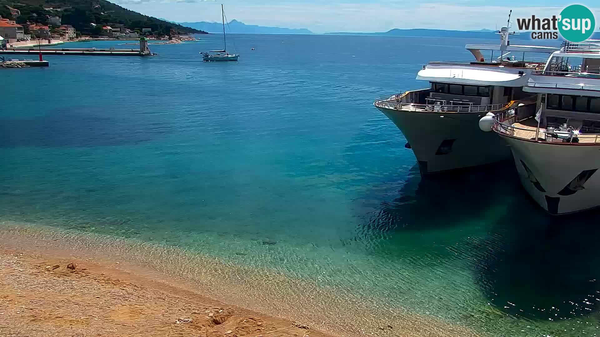 Webcam Bol Town Center & Marina – Live View from Bol, Brač