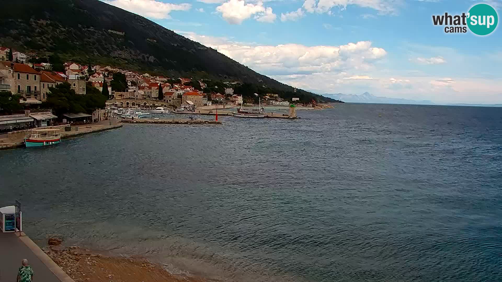 Webcam Bol Hafen & Ortszentrum – Liveblick aus Bol auf der Insel Brač