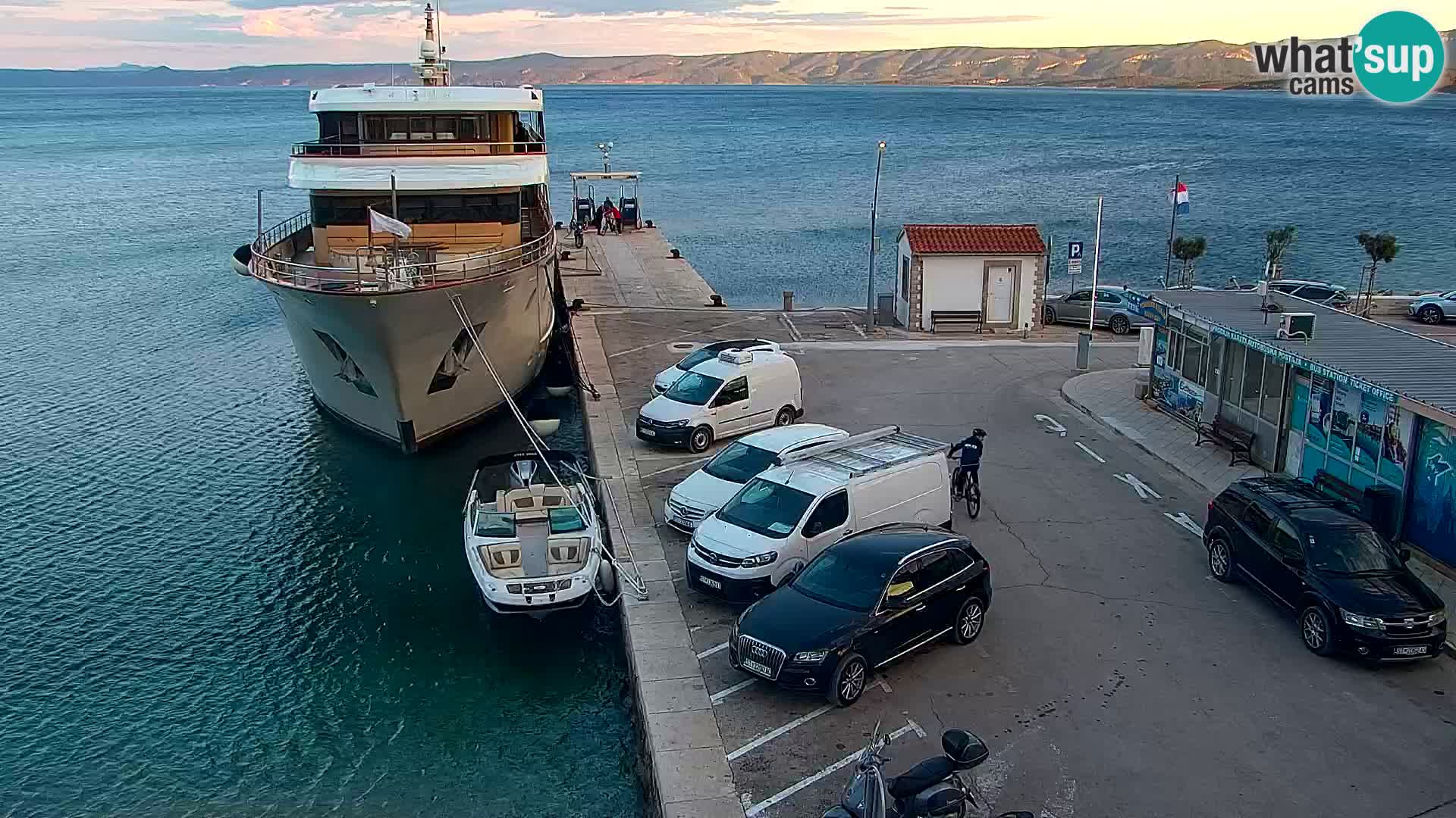 Webcam Bol Town Center & Marina – Live View from Bol, Brač