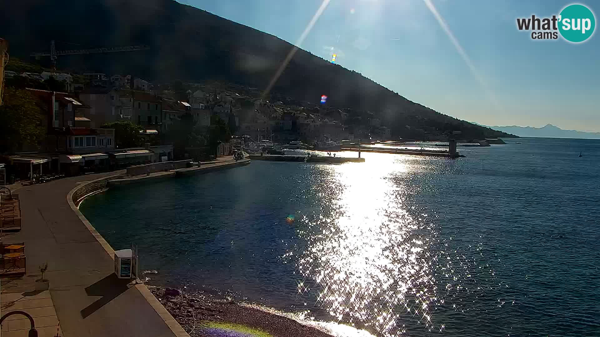 Webcam Bol Hafen & Ortszentrum – Liveblick aus Bol auf der Insel Brač