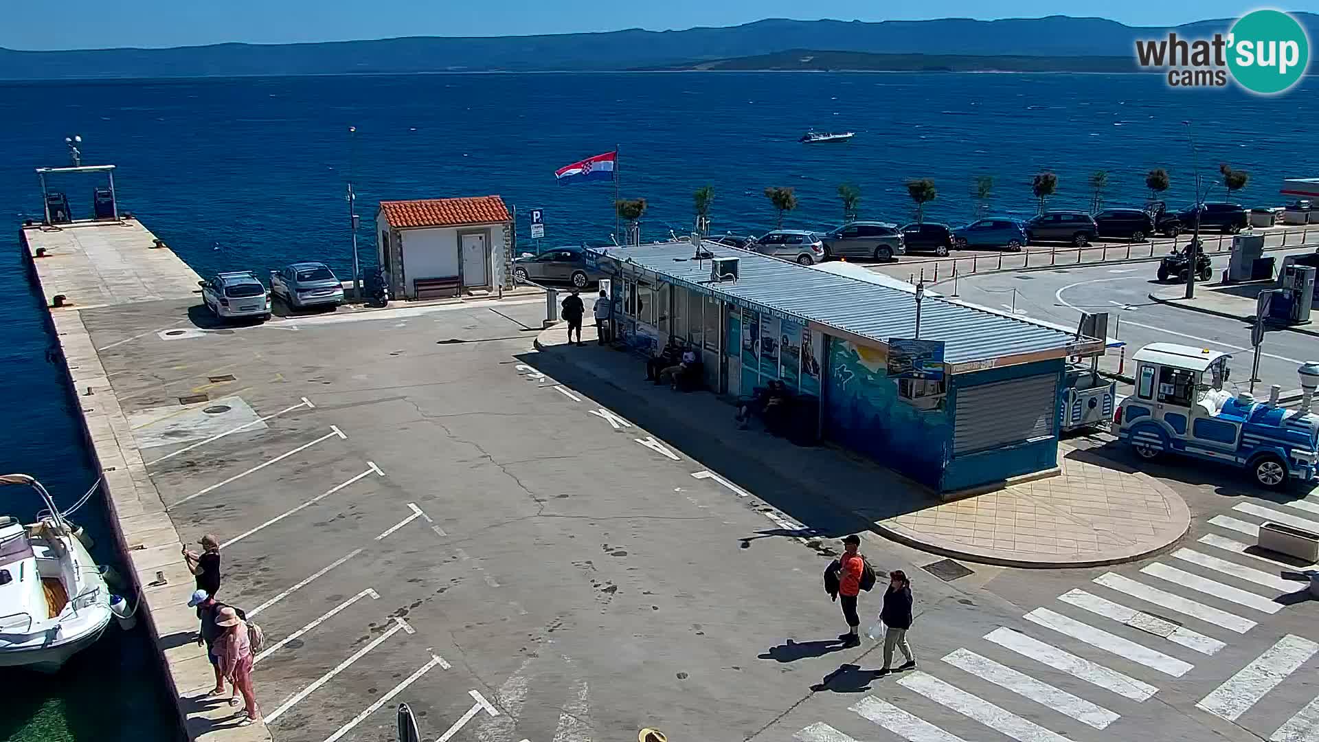 Webcam Bol Centro e Marina – Vista live dal porto di Bol