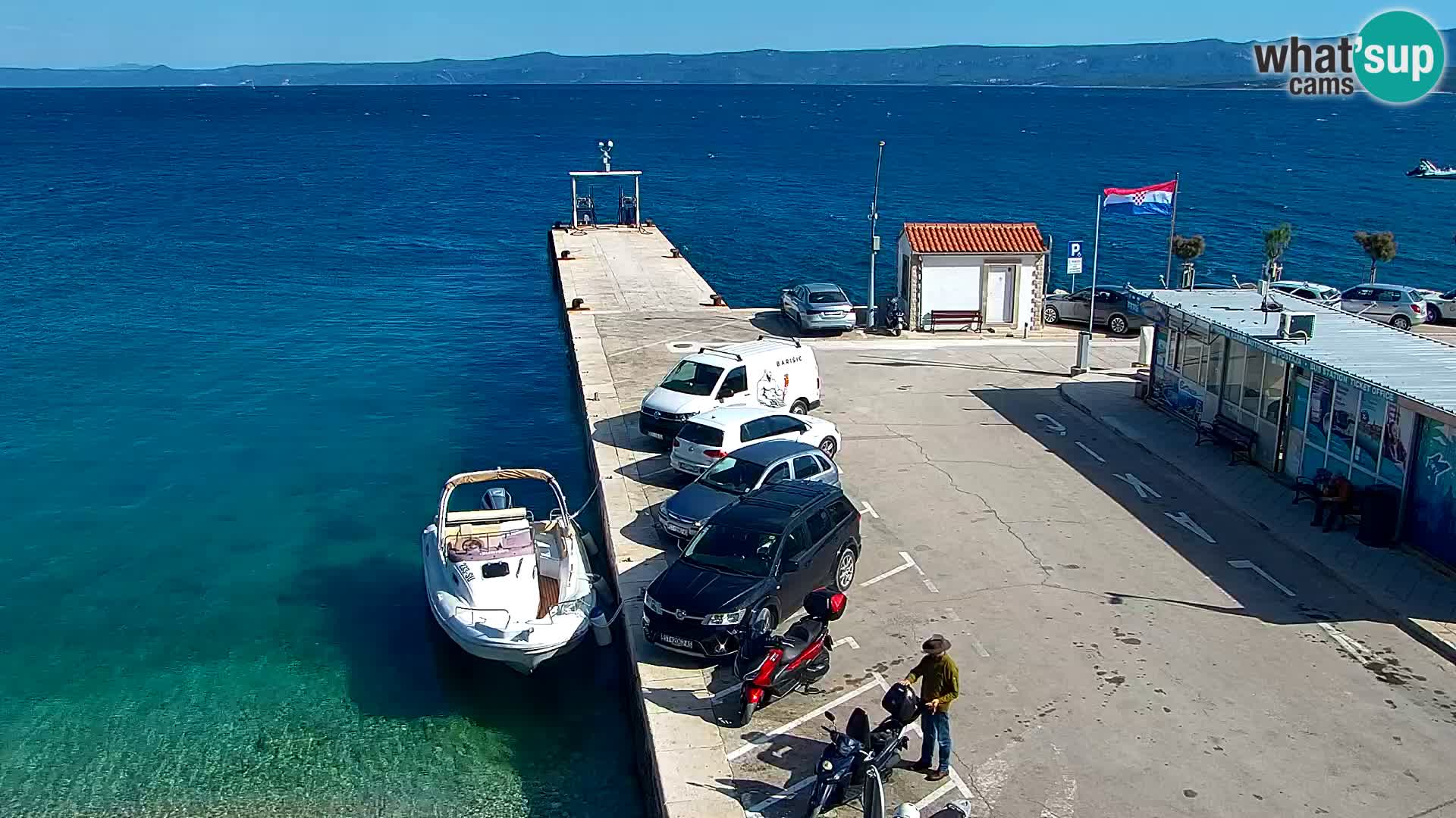 Webcam Bol Town Center & Marina – Live View from Bol, Brač