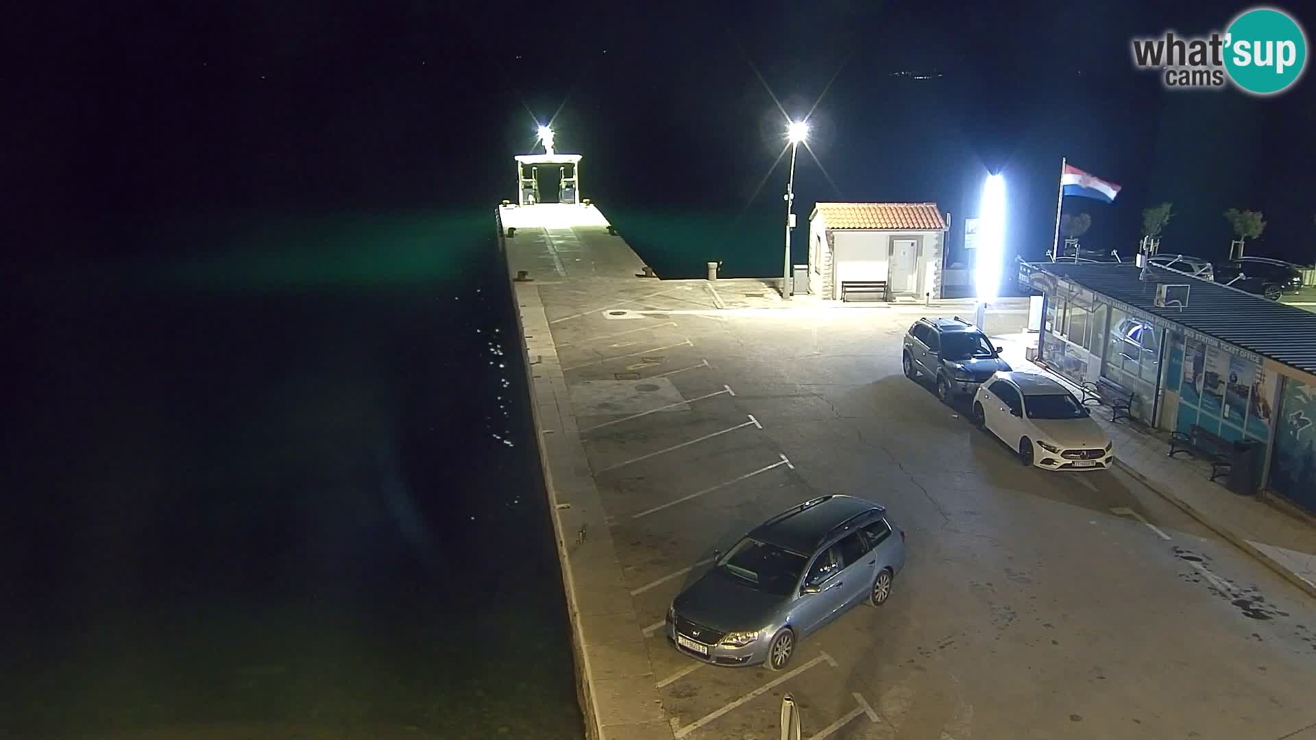 Webcam Bol Centro e Marina – Vista live dal porto di Bol