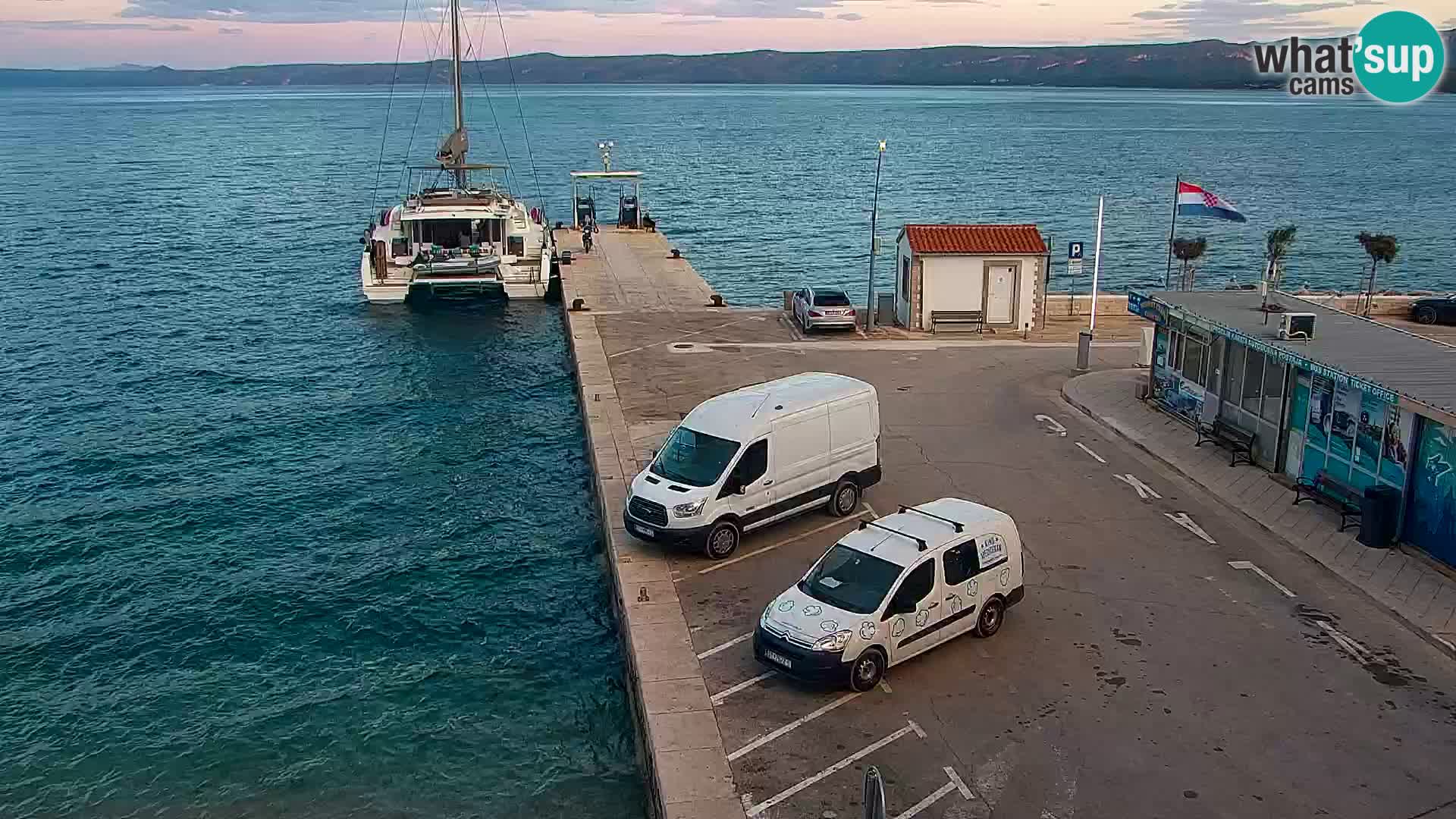 Webcam Bol Town Center & Marina – Live View from Bol, Brač