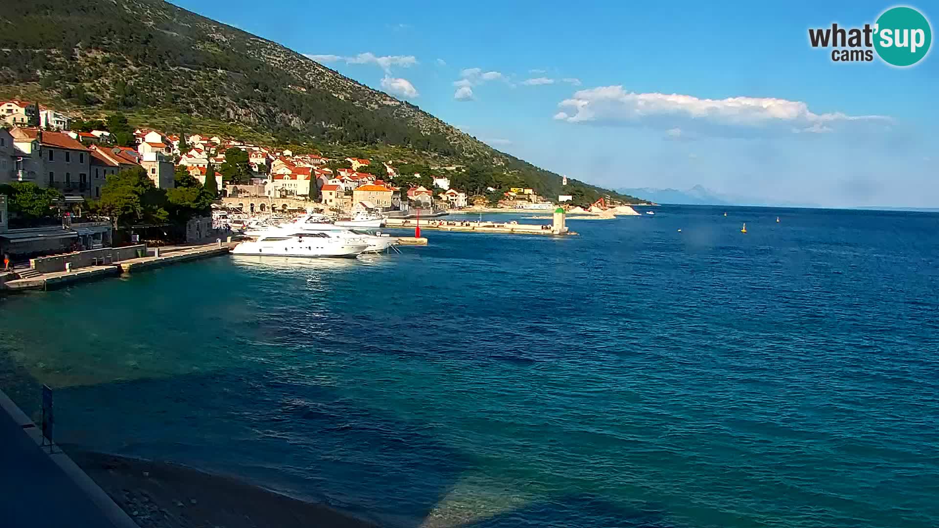 Webcam Bol Town Center & Marina – Live View from Bol, Brač