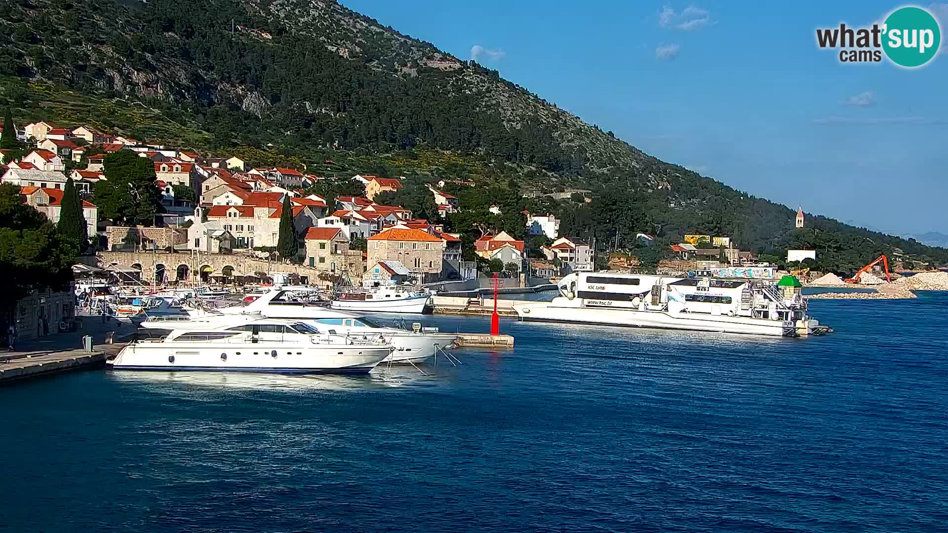 Webcam Bol Hafen & Ortszentrum – Liveblick aus Bol auf der Insel Brač