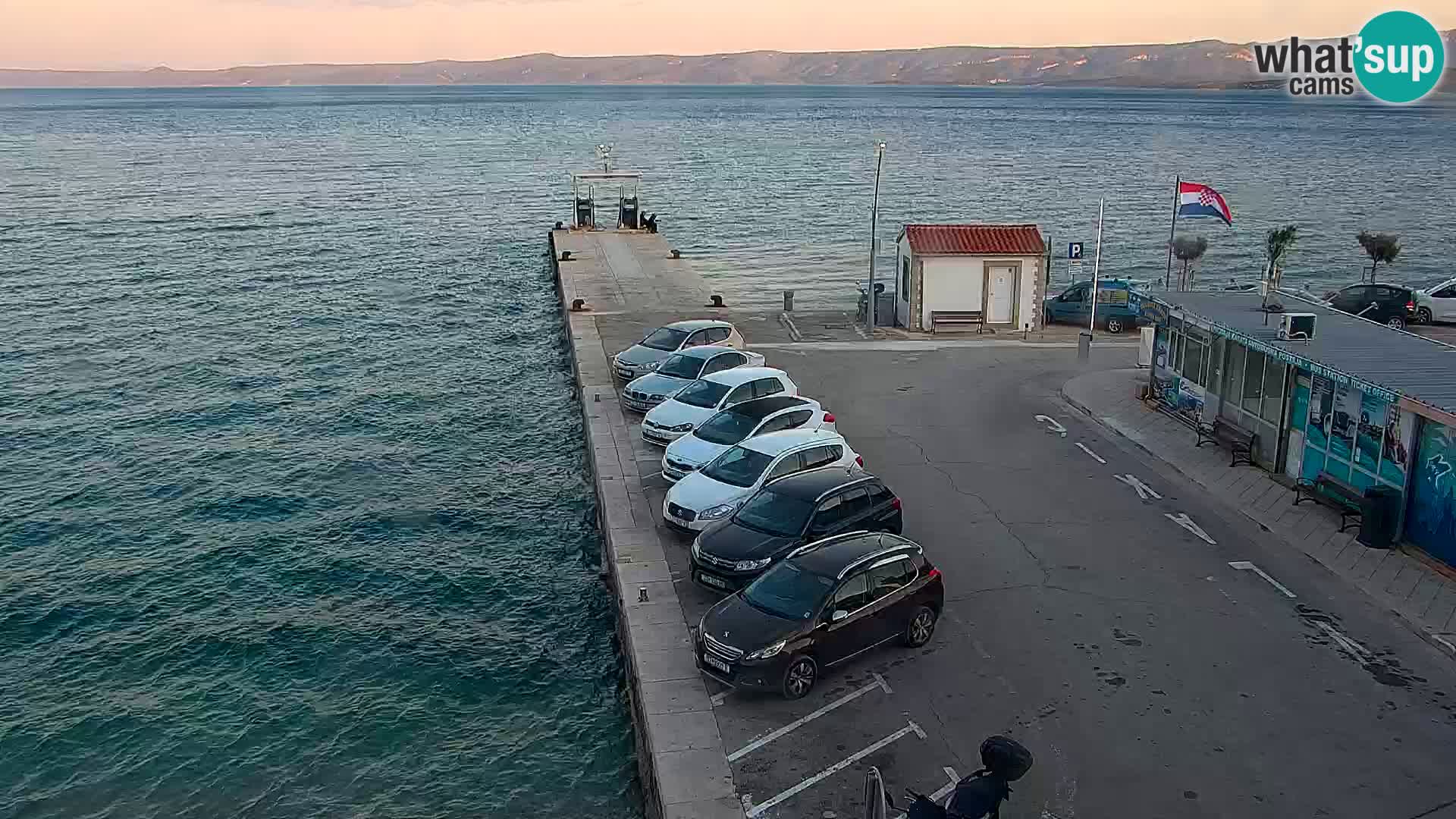 Webcam Bol Centro e Marina – Vista live dal porto di Bol