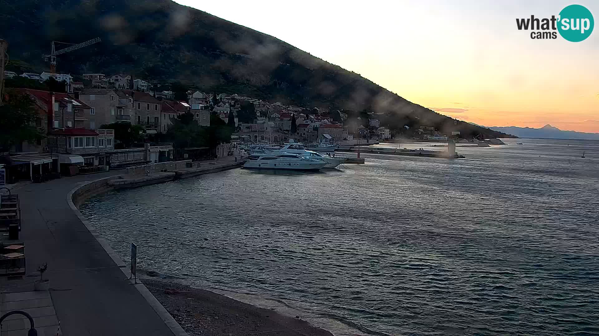 Webcam Bol Hafen & Ortszentrum – Liveblick aus Bol auf der Insel Brač