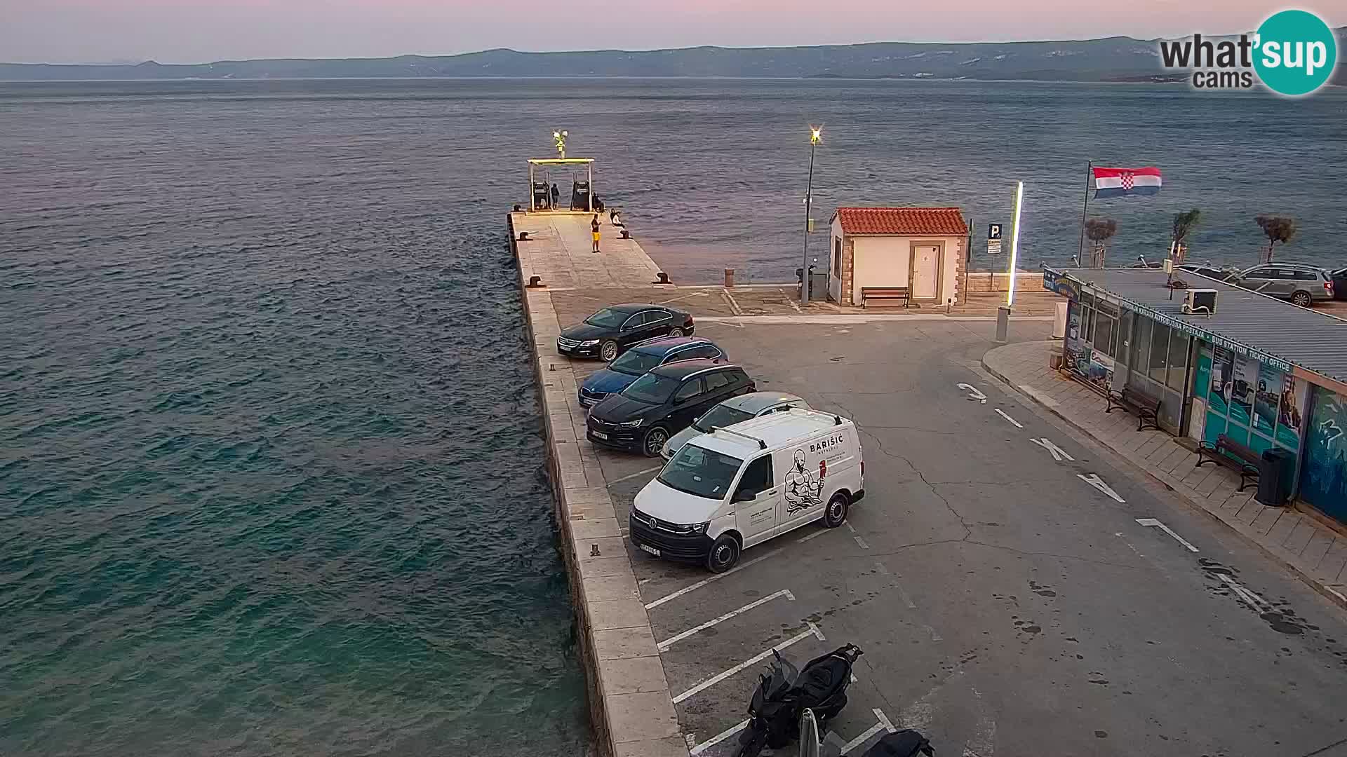 Webcam Bol Hafen & Ortszentrum – Liveblick aus Bol auf der Insel Brač